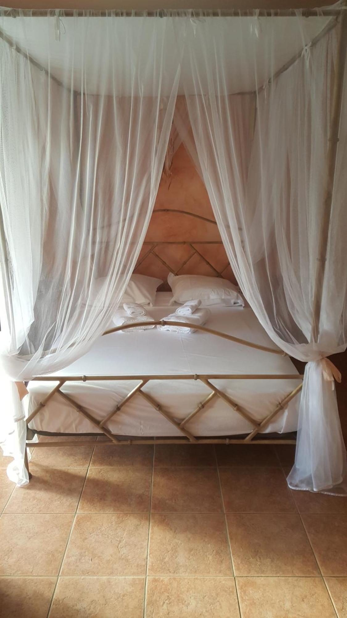 Agreable Chambre D'Hotes, Sdb, Piscine, Carbet Cuisine. Saint-Claude Dış mekan fotoğraf